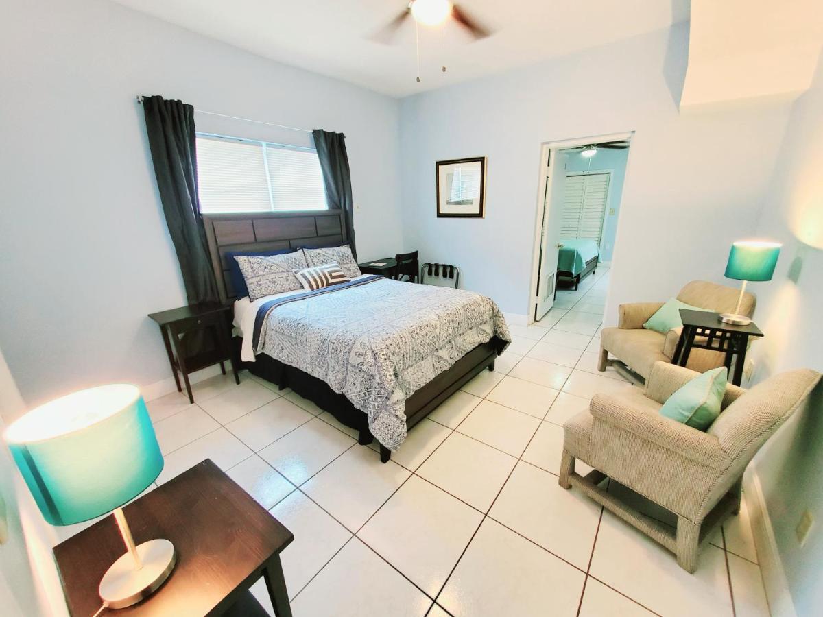 La Casona Azul Pensión Miami